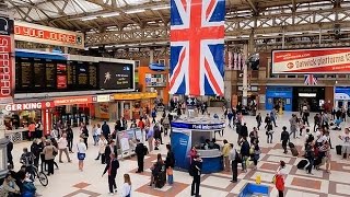 A Walk Through The London Victoria Station London England [upl. by Ariam]